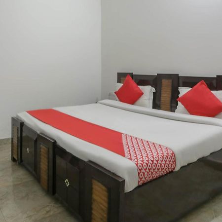 Hotel O Aarush Jhajhar Buitenkant foto