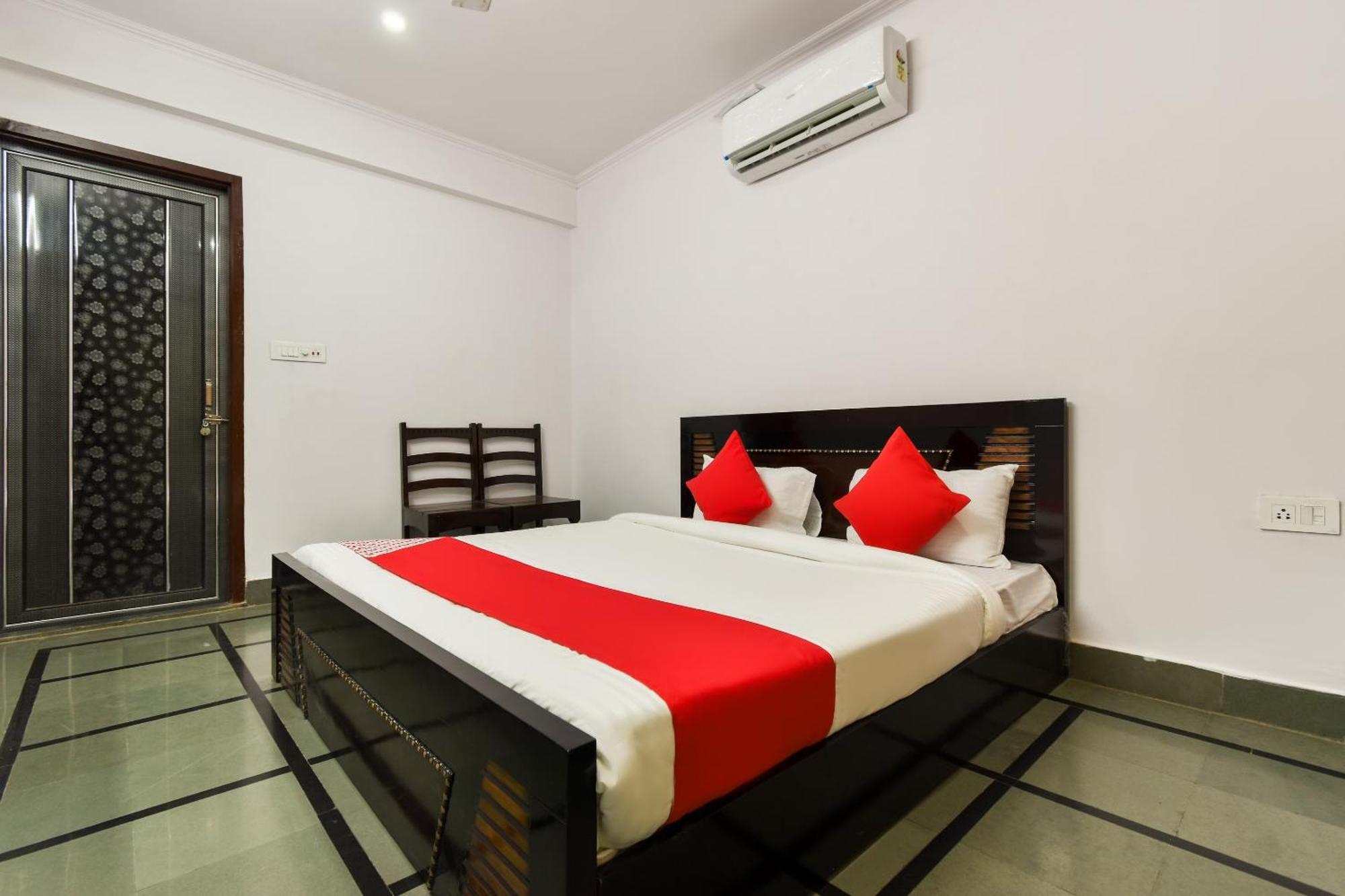 Hotel O Aarush Jhajhar Buitenkant foto